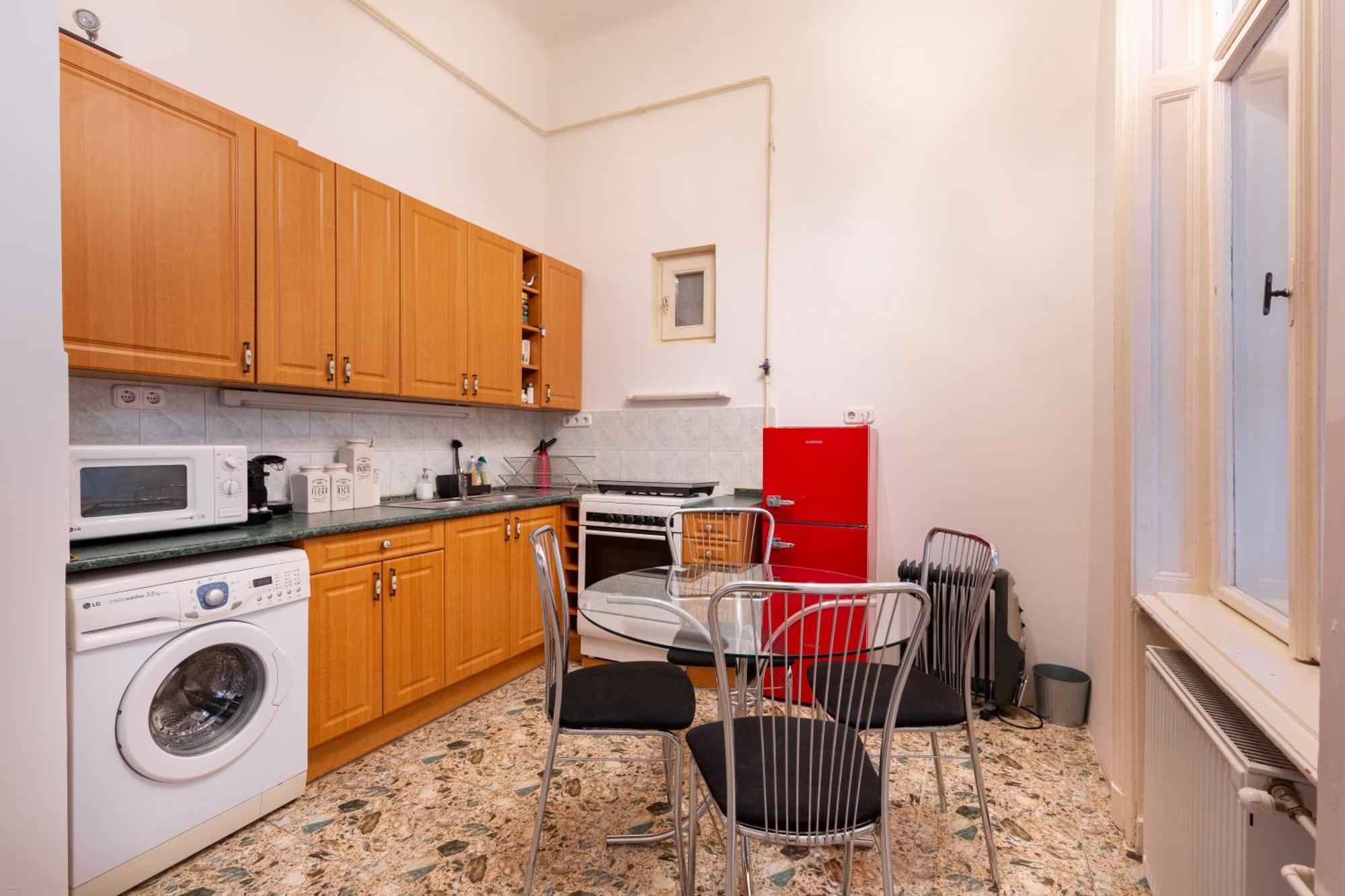 D8 Sphinx Apartman Boedapest Buitenkant foto