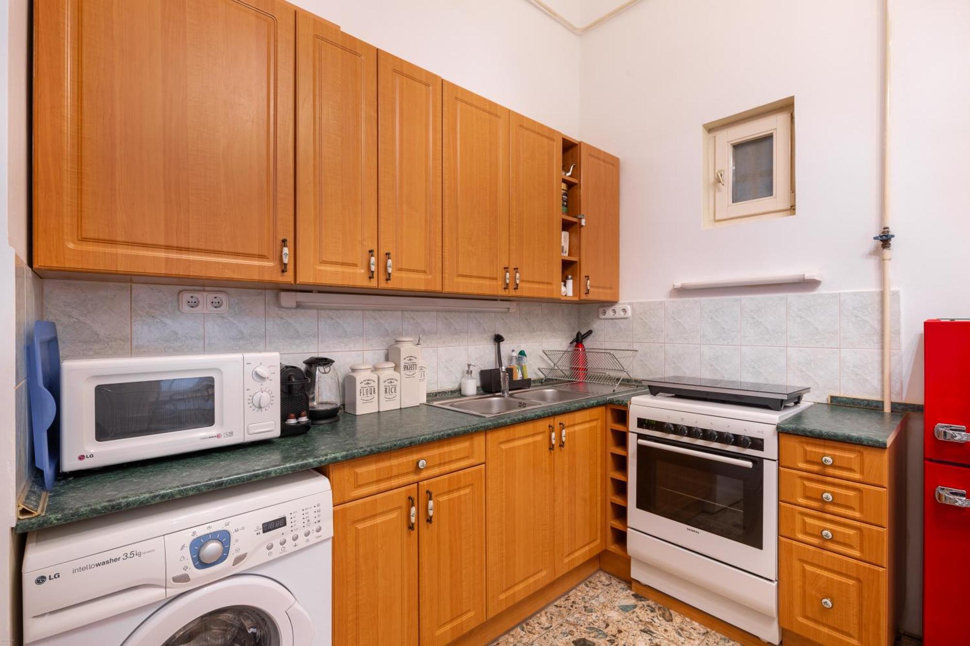 D8 Sphinx Apartman Boedapest Buitenkant foto